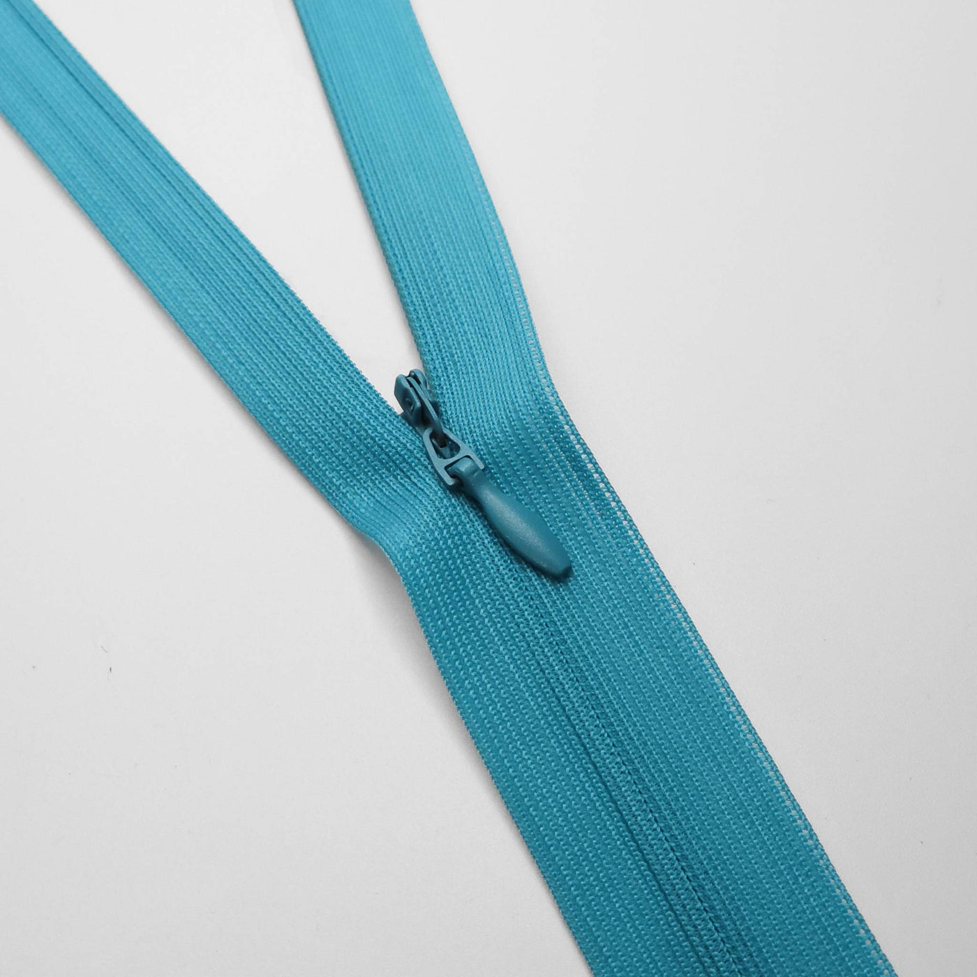 Closed End Invisible Zipper | #2 | 21 1/4'' - 54 cm - Blue