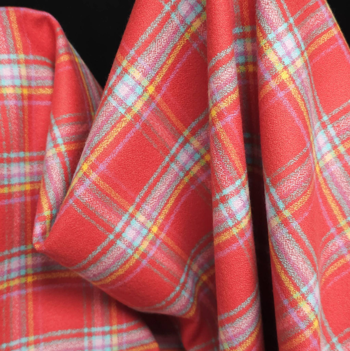Mammoth Junior Organic Flannel | Strawberry | Robert Kaufman