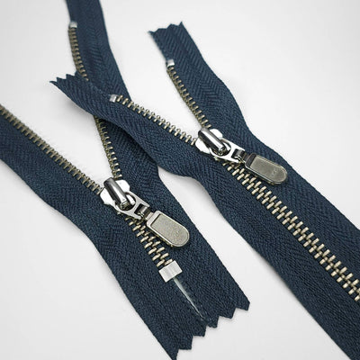 YKK | Closed End Zipper | Metal | Dark Navy | #5 | 4 3/4'' - 12 cm
