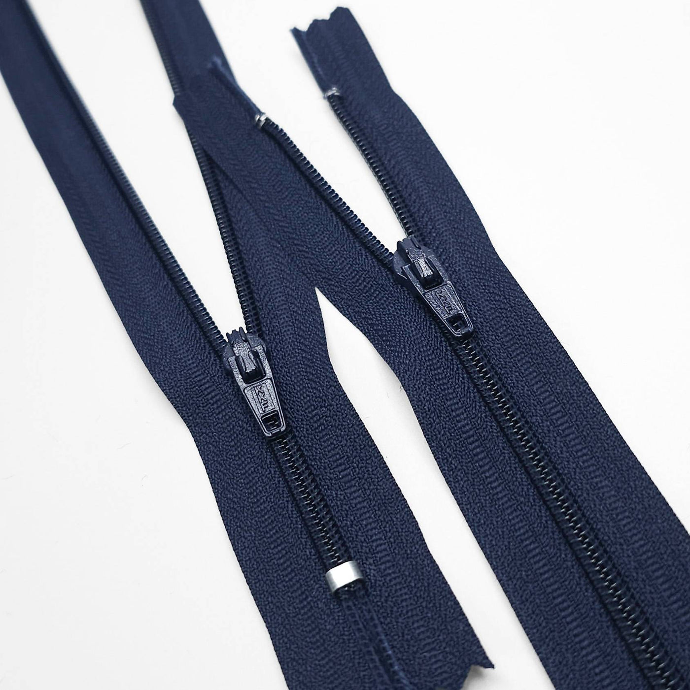 KKF | Closed End Nylon Coil Zipper | Navy | #3 | 7 1/2'' - 19 cm