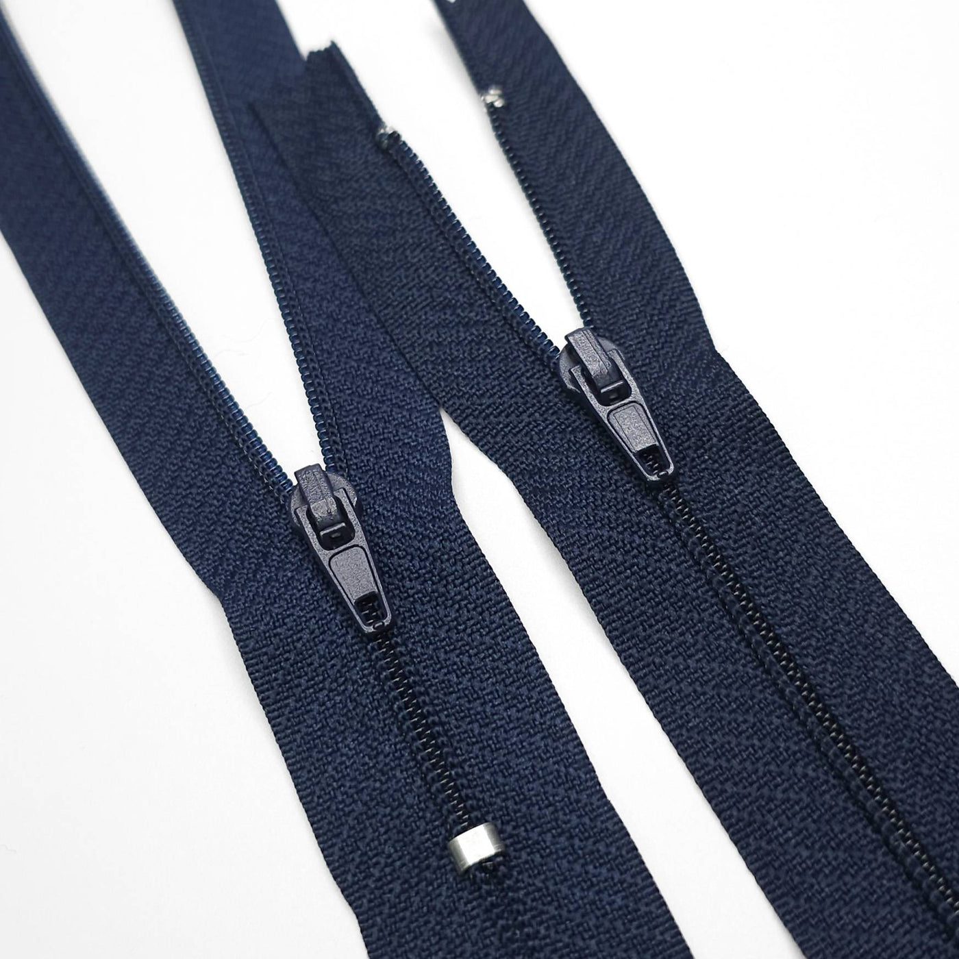 Closed End Nylon Coil Zipper | Navy | #2 | 6'' - 15 cm 