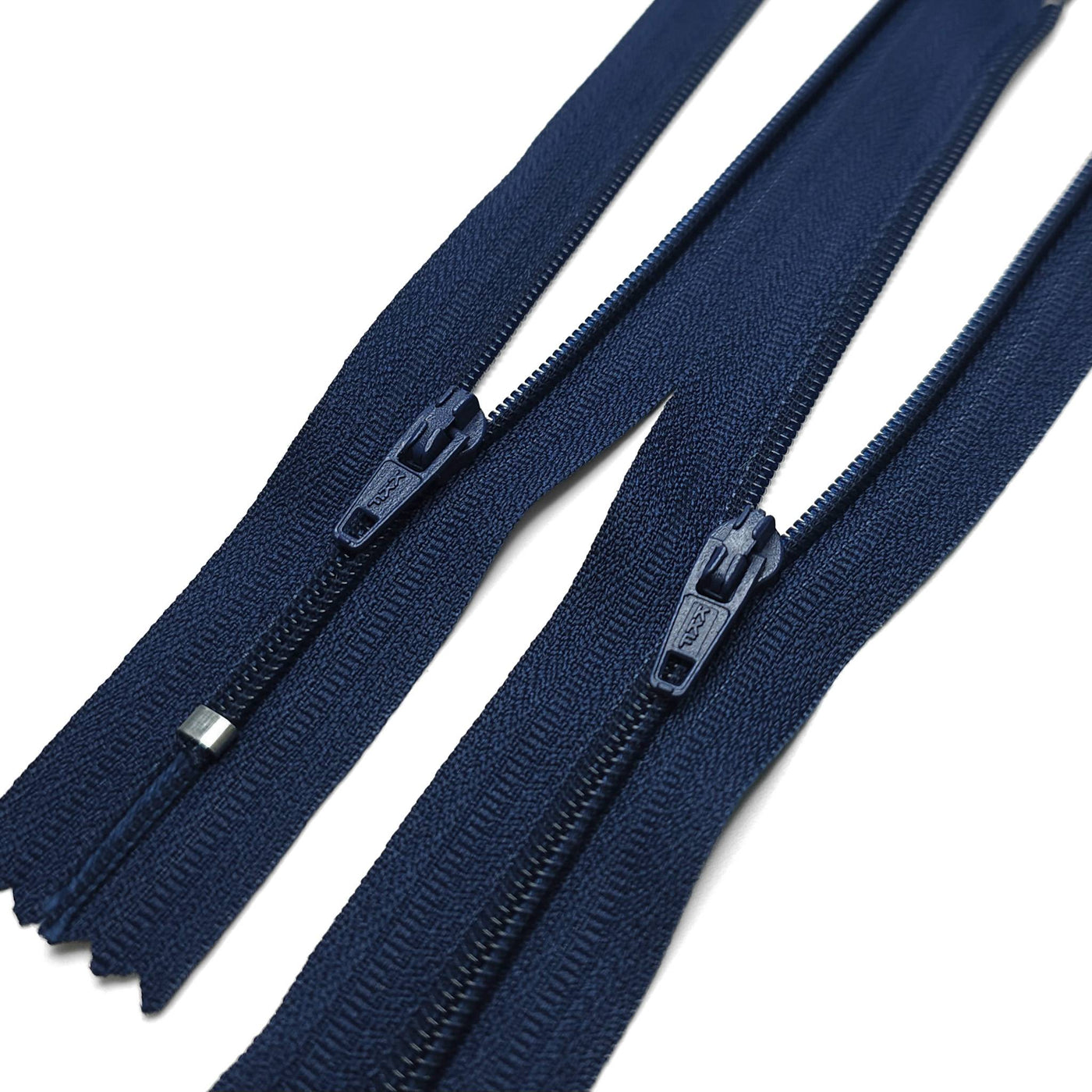 KKF | Closed End Nylon Coil Zipper | #3 | 8 3/4" - 22 cm&nbsp;