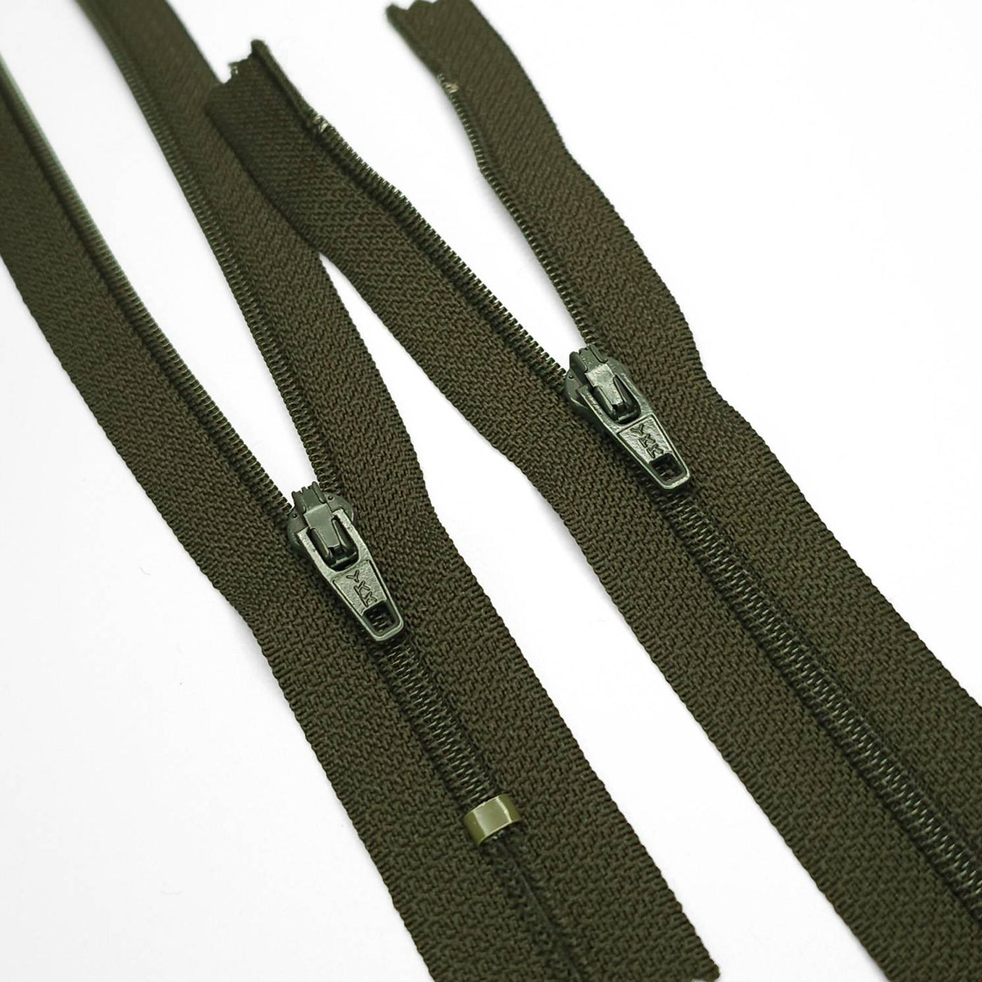 YKK | Closed End Nylon Coil Zipper | Thatch Green | #2 | 9'' - 23 cm