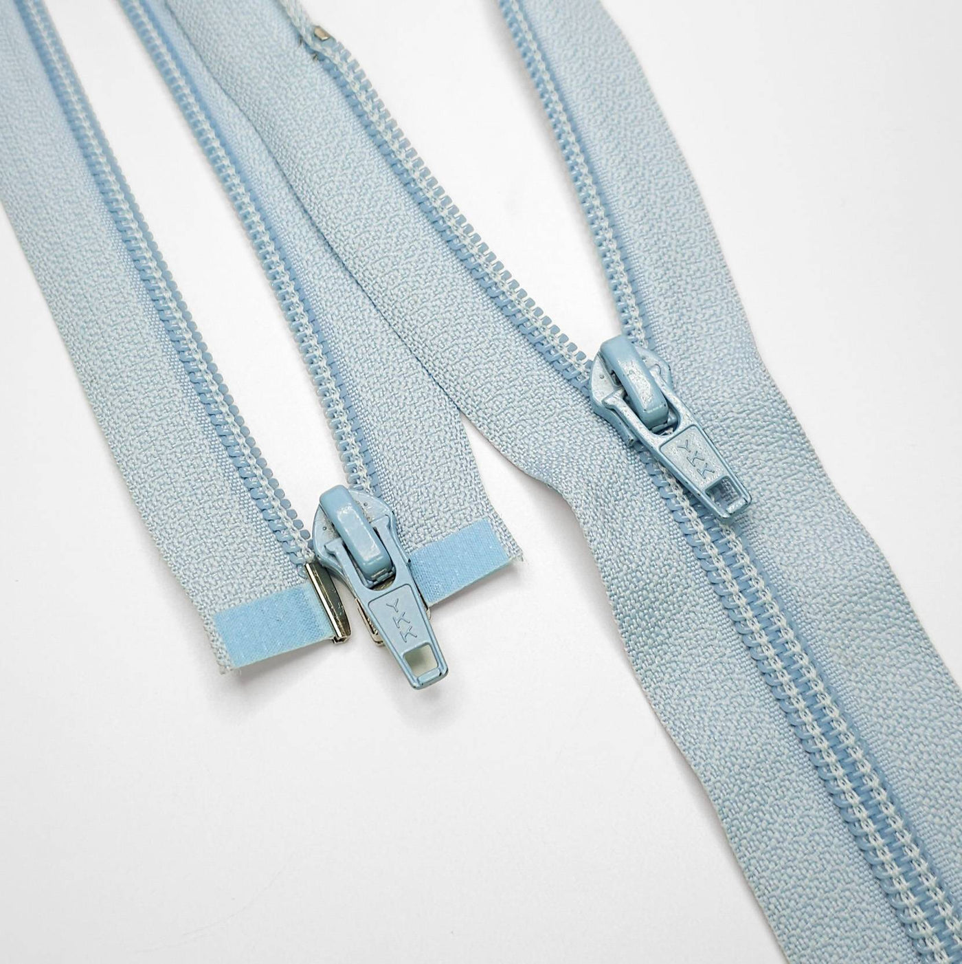 YKK | Open-End Nylon Coil Zipper | Alice Blue | #5 | 15 3/4'' - 40 cm