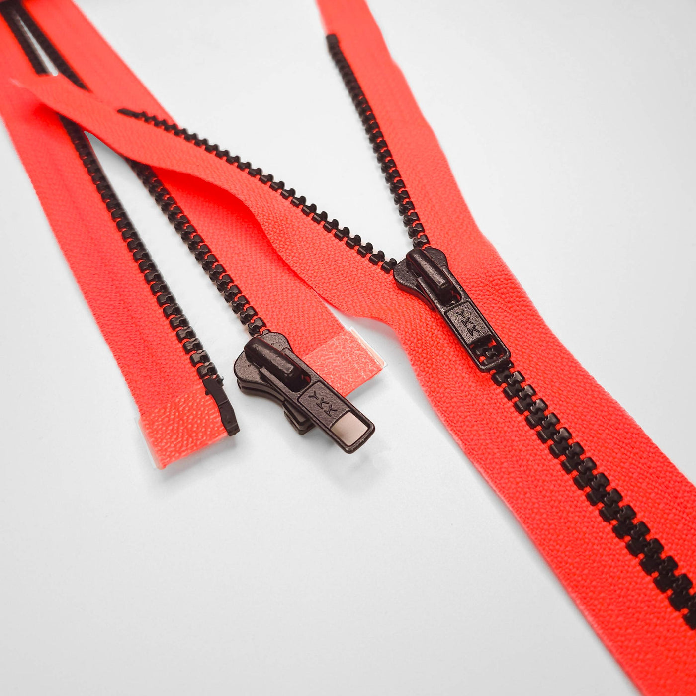 YKK | Open-End Zipper | Molded Plastic | Neon coral orange | #5 | 23 1/4'' - 59 cm