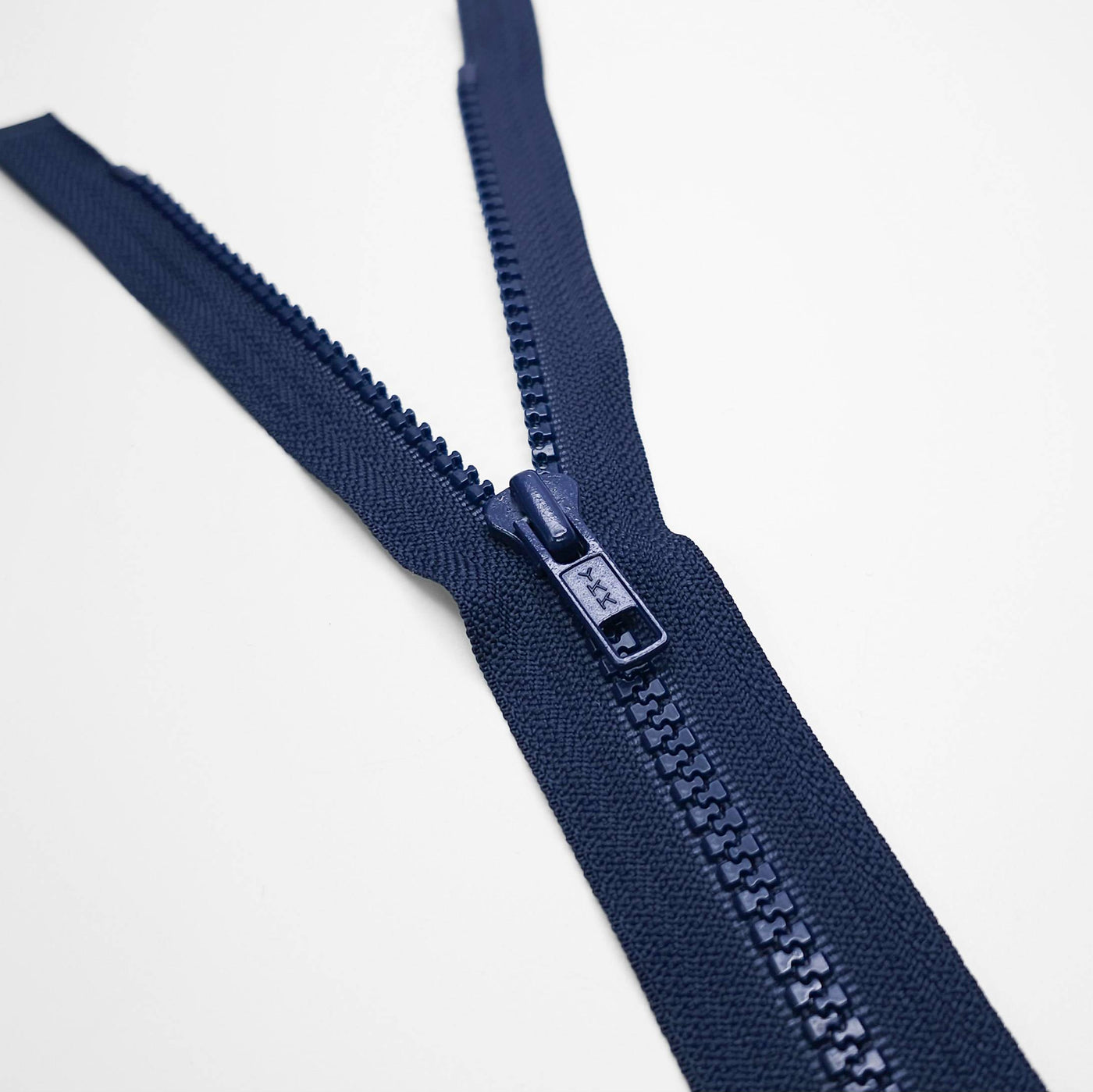 YKK | Open-End Zipper | Molded Plastic | Midnight Blue | #5 | 22'' - 56 cm
