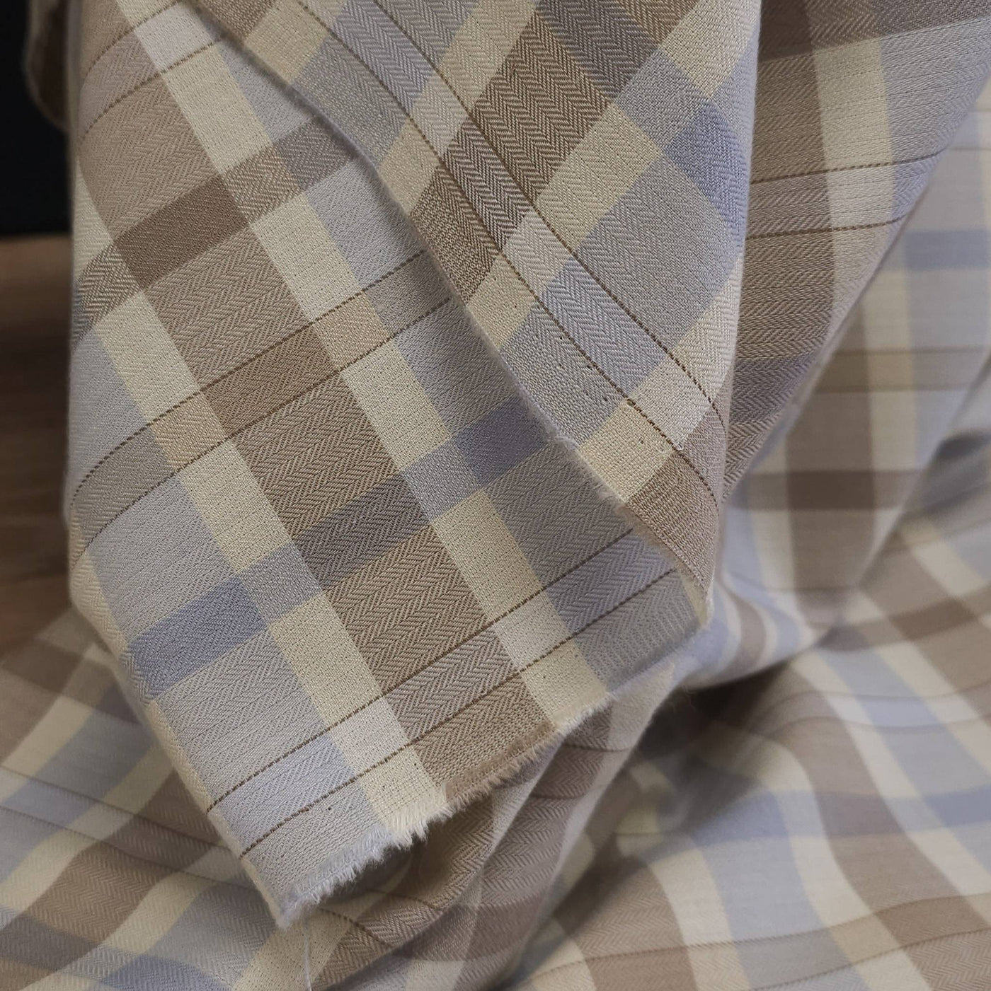 Lightweight Silk Wool Plaid Twill | Sand & Sky Herringbone Check