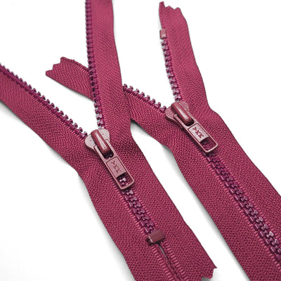 YKK Closed End Zipper | Molded Plastic | Beaujolais | #5 | 6 3/4'' - 17 cm
