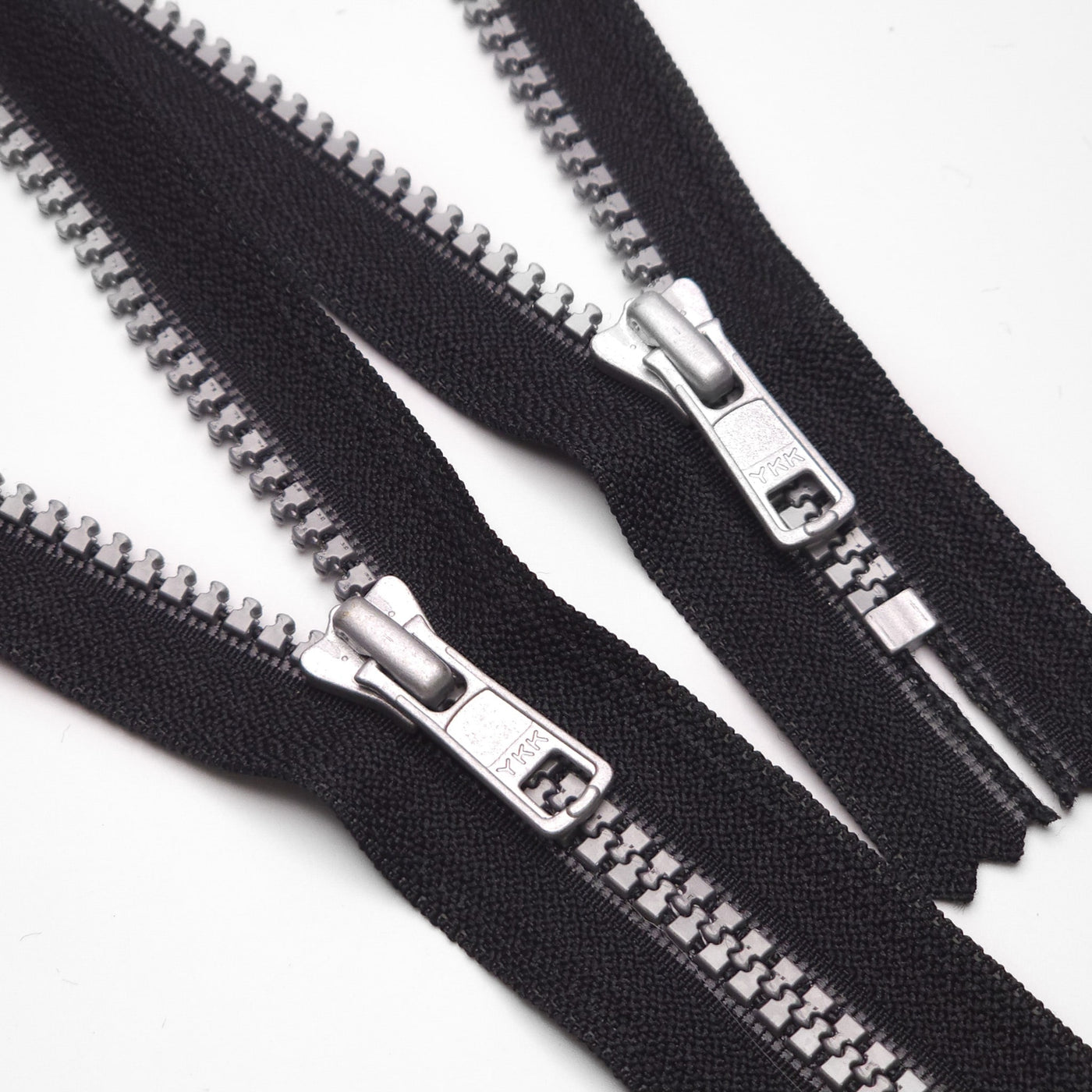 YKK | Closed End Zipper | Molded Plastic | Black | #5 | 6 3/4'' - 17 cm