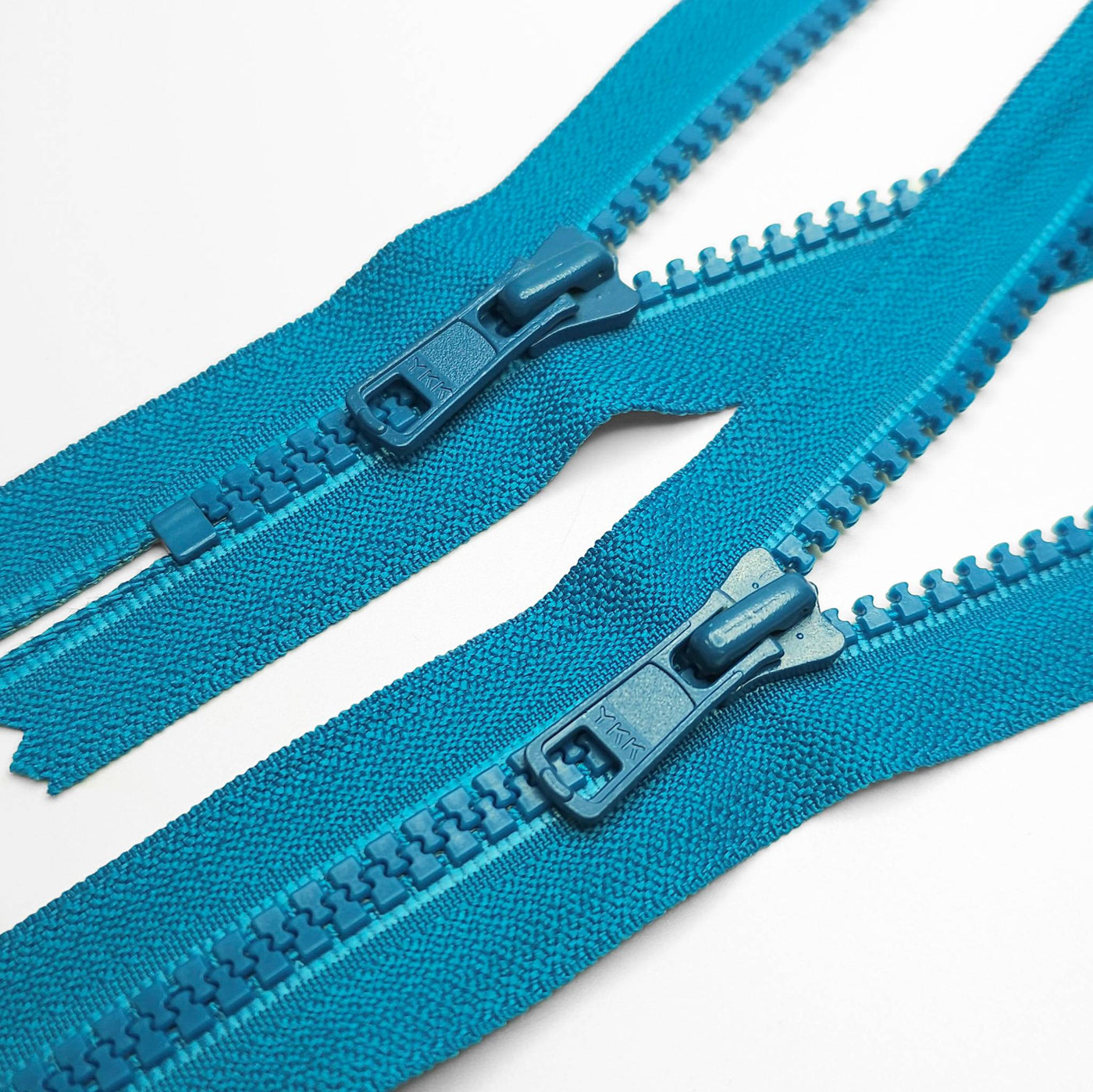 YKK | Closed End Zipper | Molded Plastic | Blue | #5 | 6 3/4'' - 17 cm