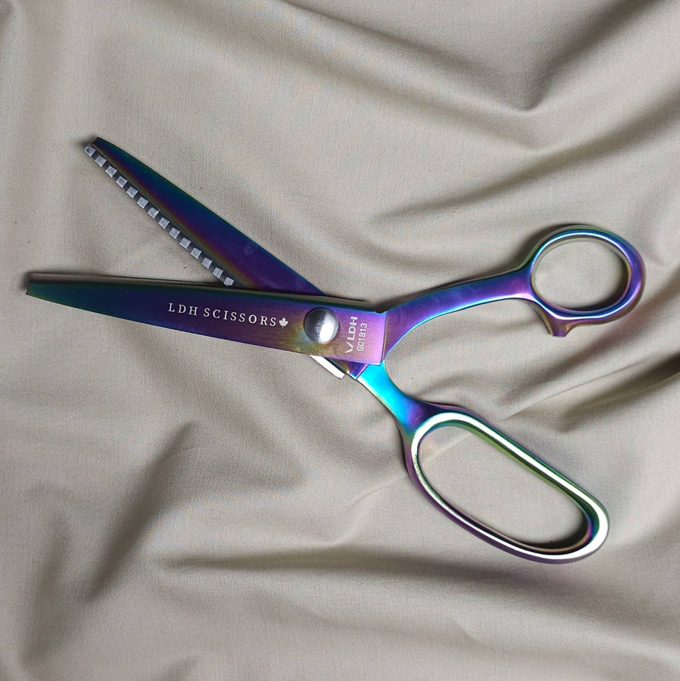 LDH | Prism Pinking Shears - 9" (23 cm)