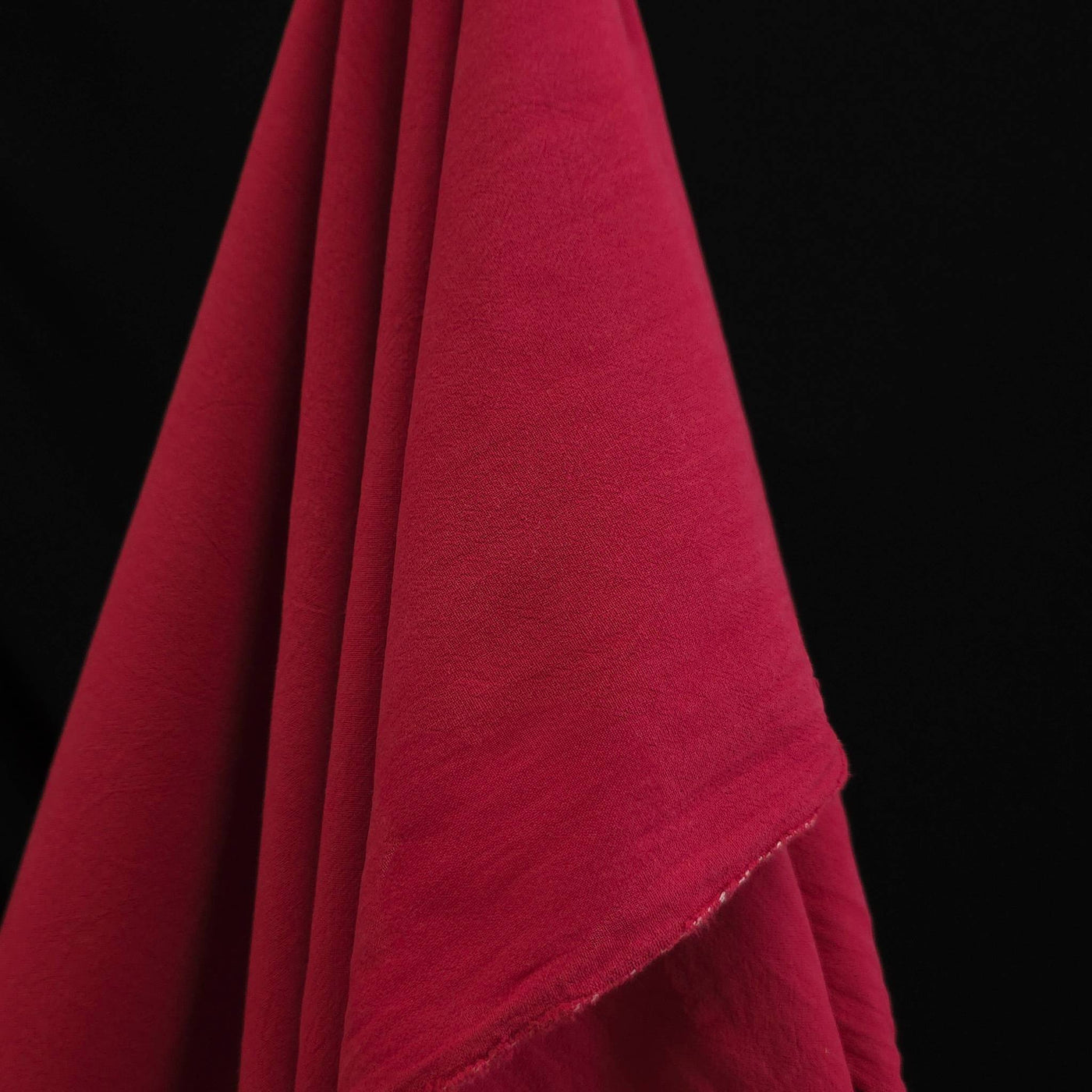 Crumple Cotton | Red | 140 cm | END OF ROLL