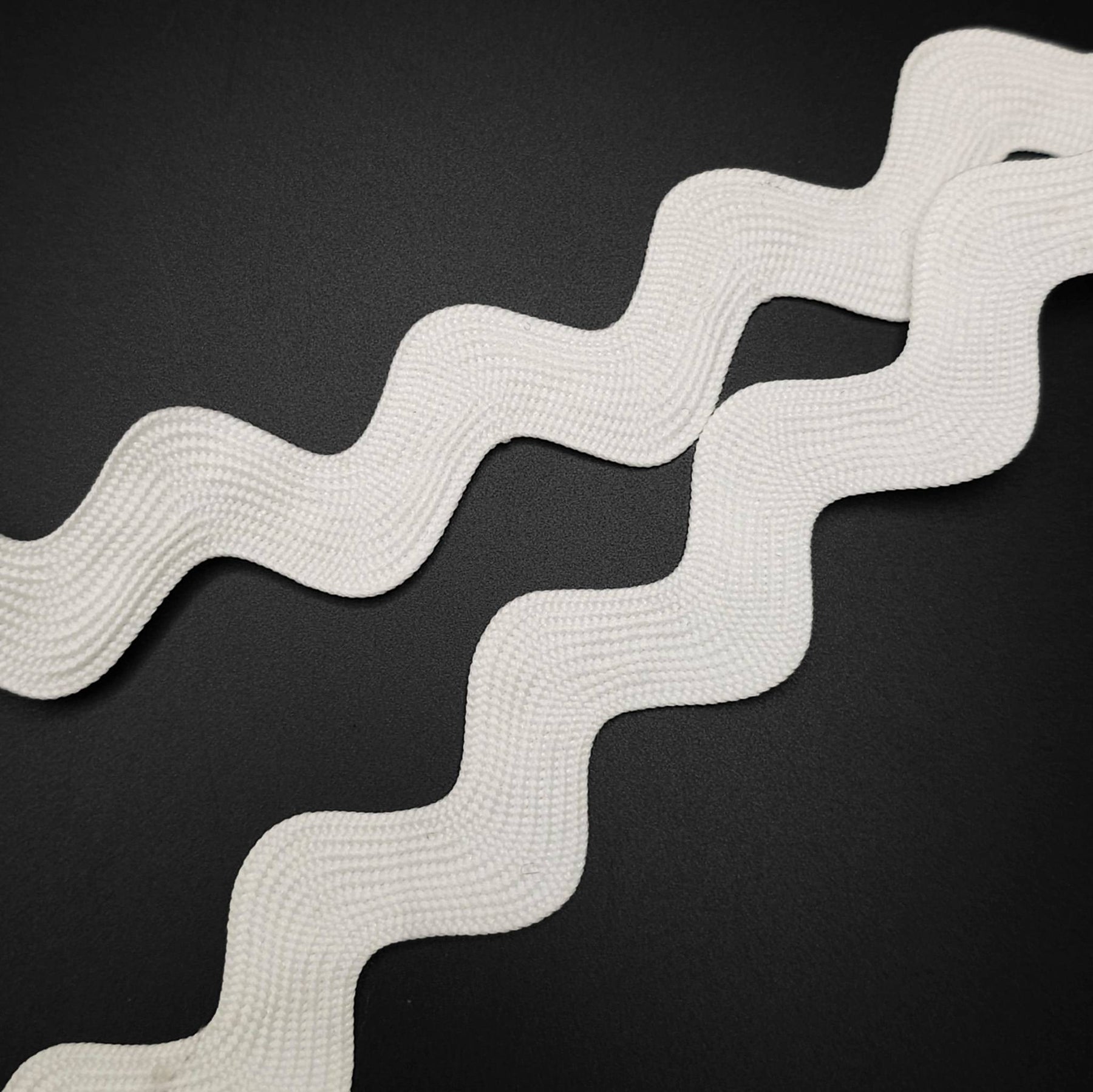 Extra Wide Ric Rac Trim 20 mm – White | Les Tissées