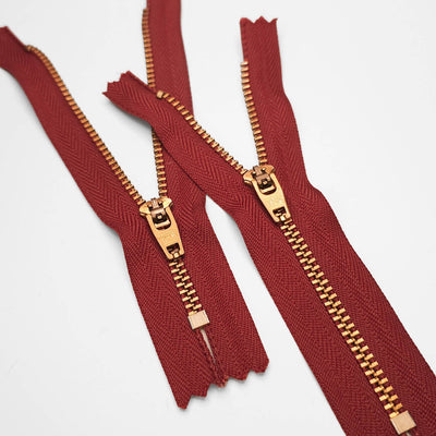 YKK | Semi-Automatic Lock | Closed End Zipper | Metal | #4.5 | Red | 4 3/4'' - 12 cm