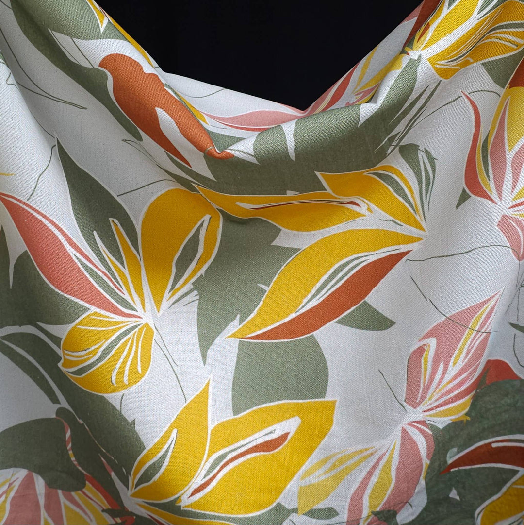 Tissu 100% coton floral - écru Tissu 100% coton floral - écru