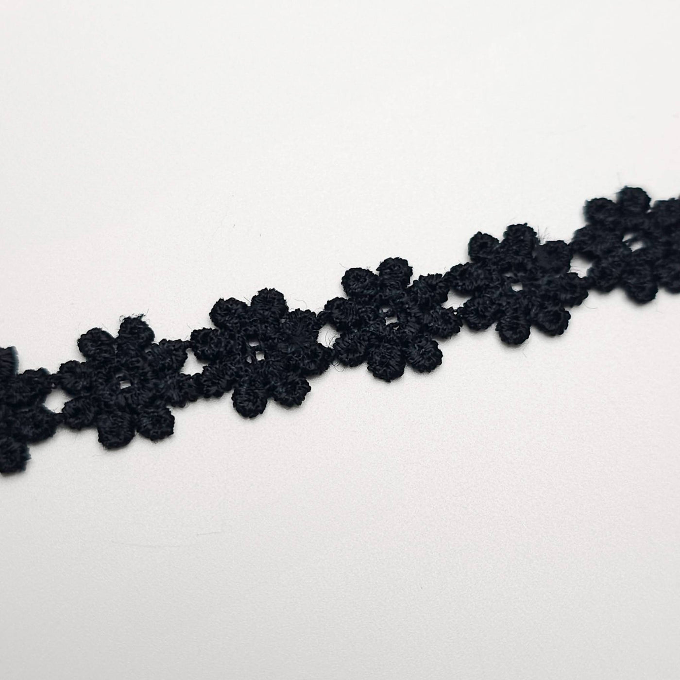 Decorative Trim Ribbon | Flowers | Black | 11 mm