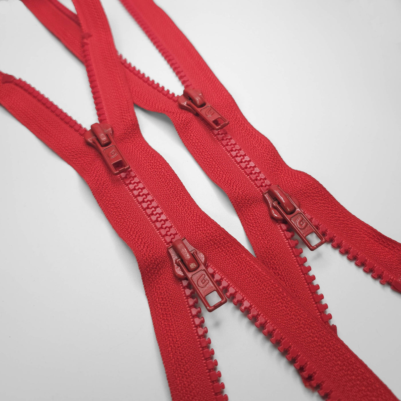 Open-End Zipper | Molded Plastic | 2 Ways | Red | #5 | 24'' - 61 cm