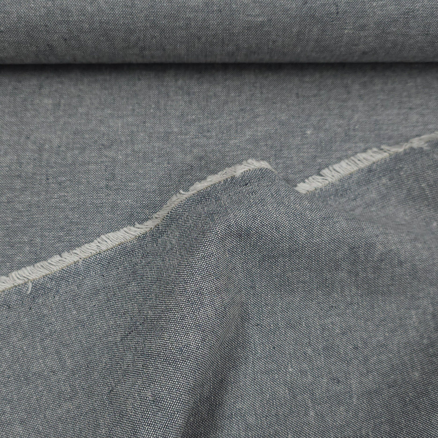 Essex Yarn Dyed Linen & Cotton Blend | Graphite | 90 cm | END OF ROLL