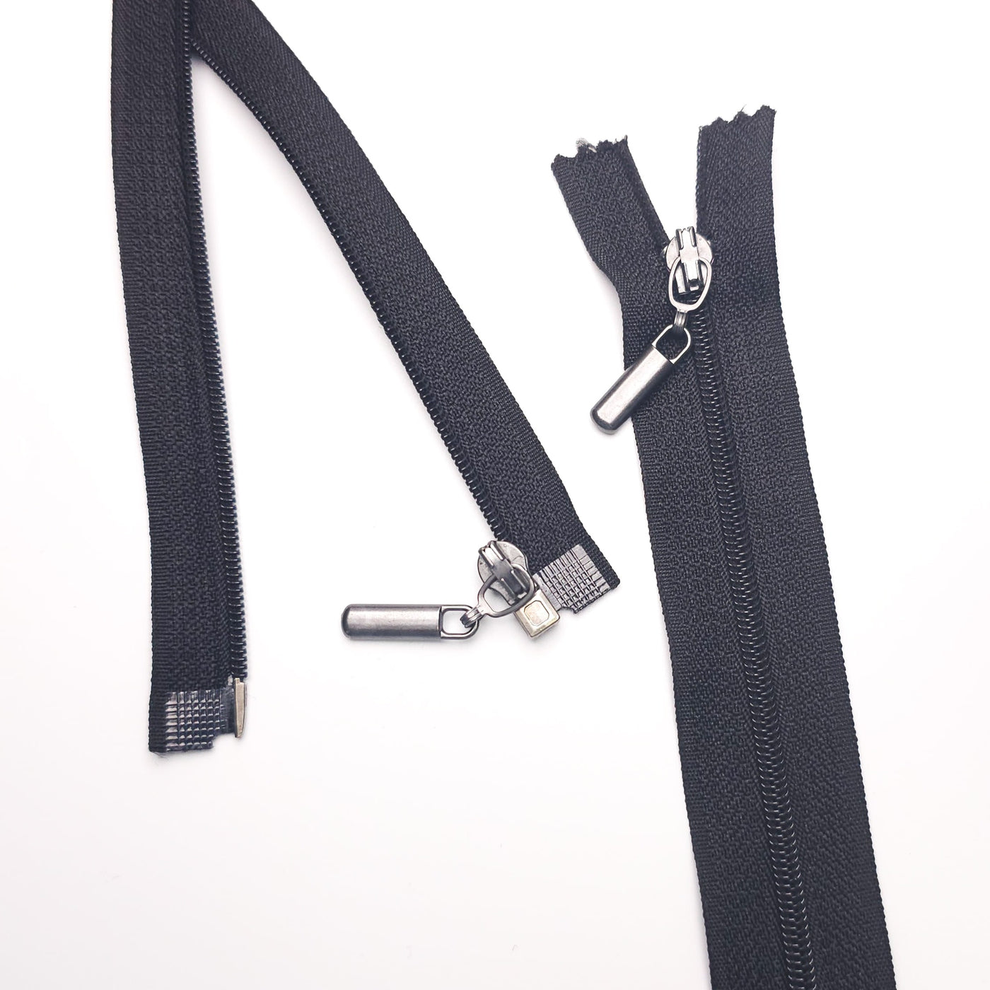 Open End Zipper | Nylon Coil | 18" / 46 cm