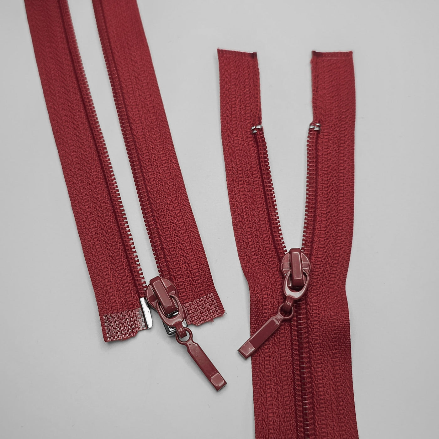 Open End Zipper | Nylon Coil | Dark Red | #5 | 25'' - 64 cm