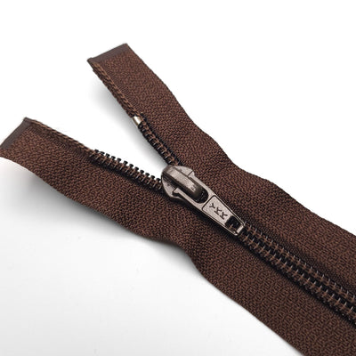 YKK | Open End Zipper | Nylon Coil | #7 | 21 3/4 - 55 cm | Brown