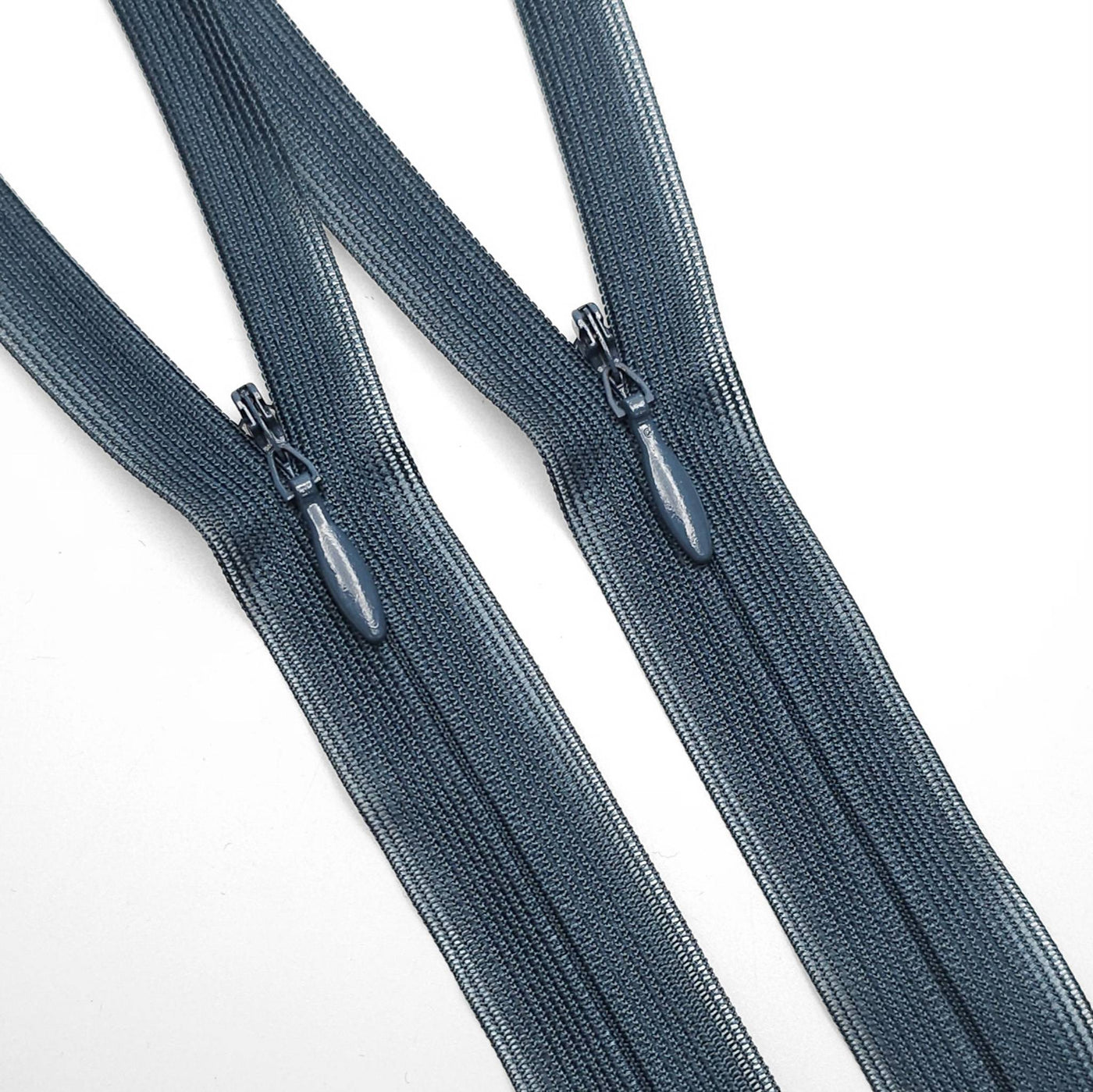 YKK | Closed End Invisible Zipper | #3 | Steel Blue | 20 1/5'' - 52 cm
