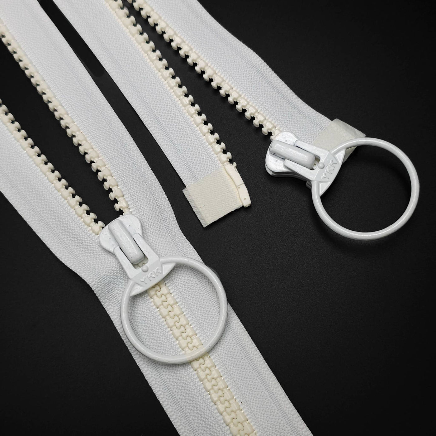 YKK | Open End Zipper | Molded Plastic | White | #5 | 19 3/4'' - 50 cm