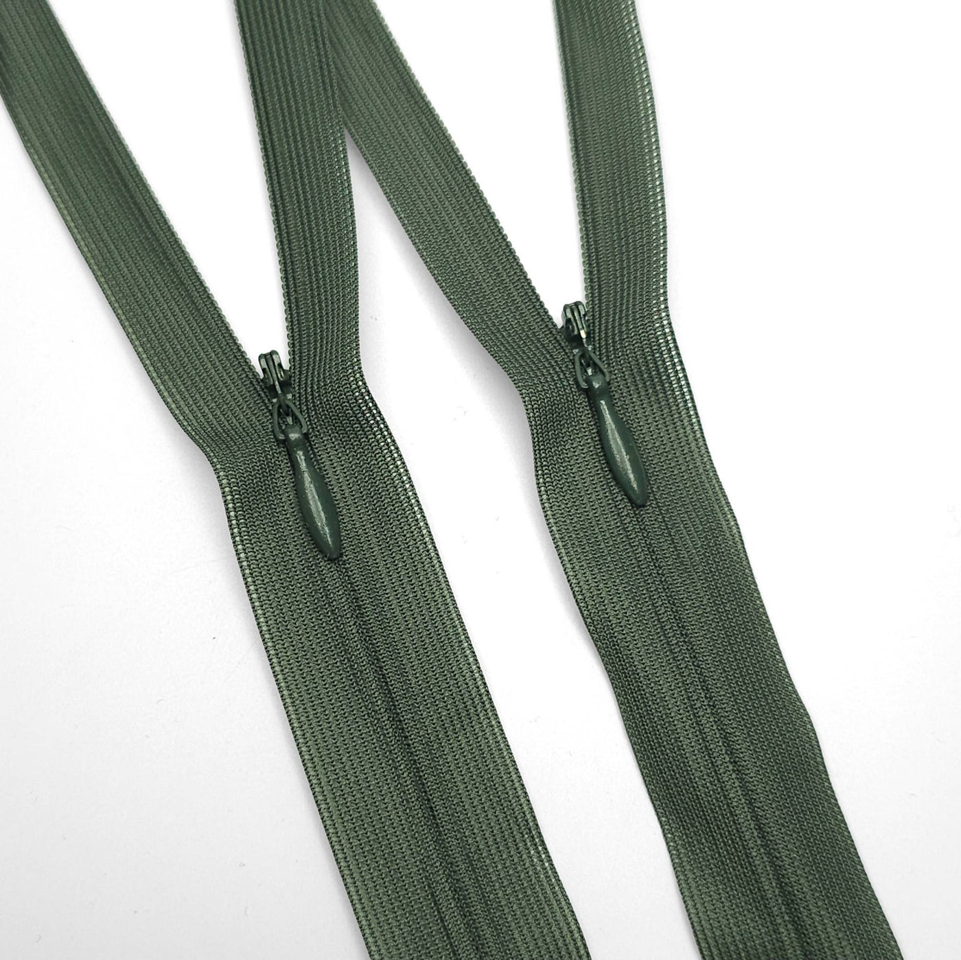 KKF | Closed End Invisible Zipper | #3 | Hunter Green | 15 3/4'' - 40 cm
