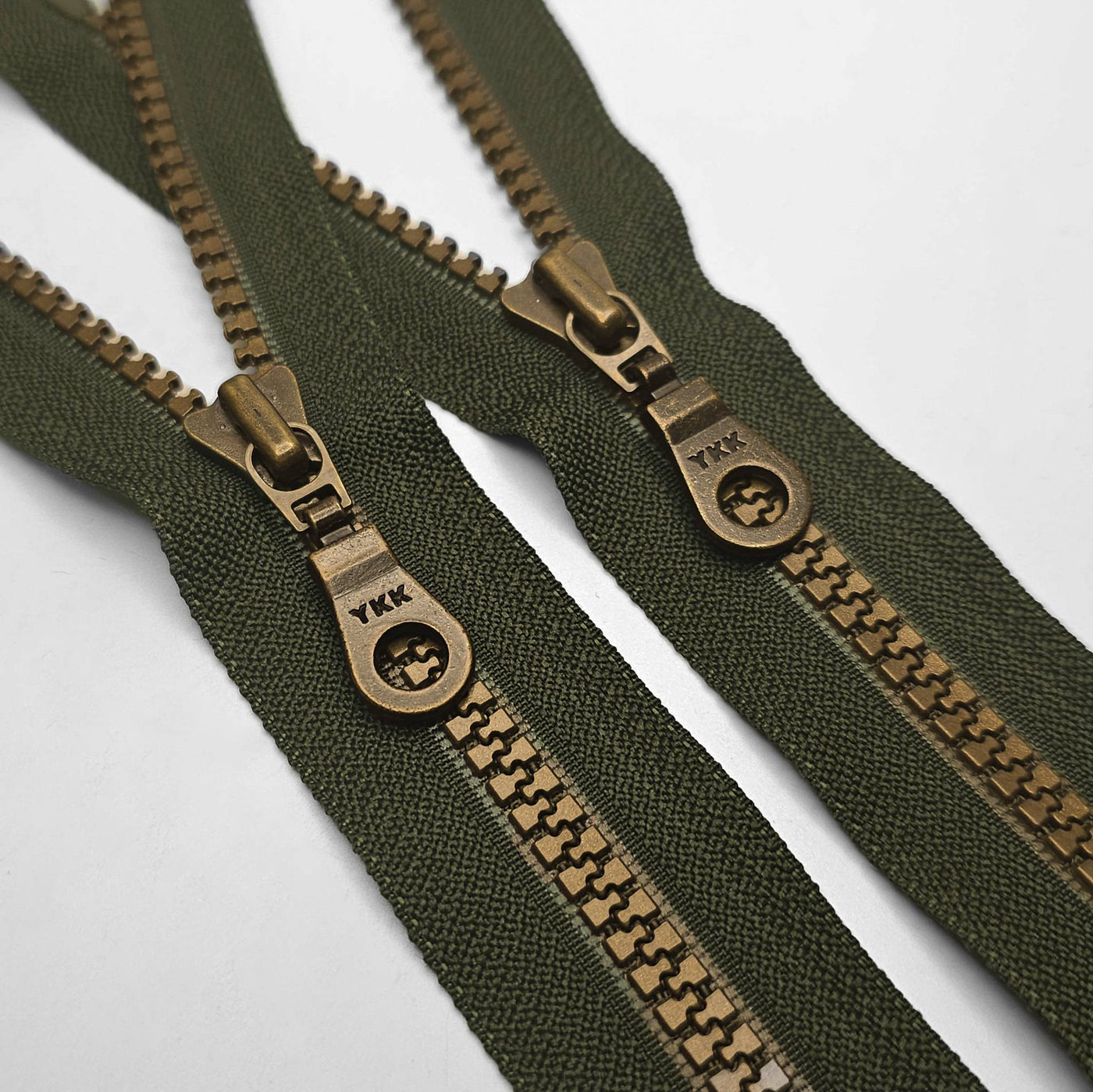 YKK | Closed-End Zipper | Molded Plastic | Uniform Green | #5 | 8 3/4'' - 22 cm