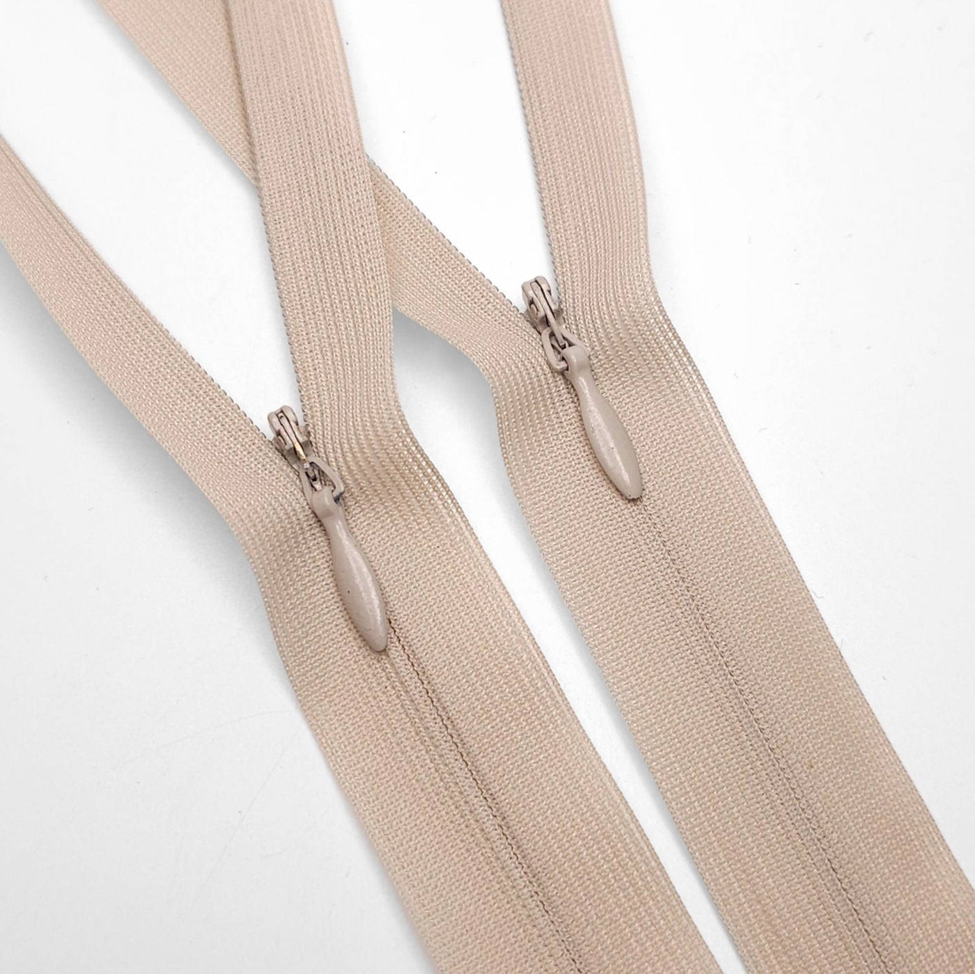 KKF | Closed End Invisible Zipper | #2 | Beige | 10 1/4'' - 26 cm