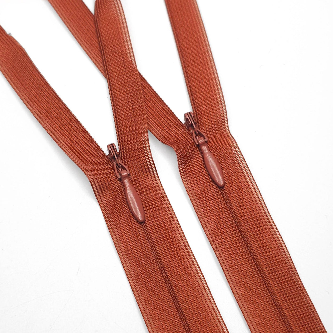 YKK | Closed End Invisible Zipper | #2 | Rust | 8 1/4'' - 21 cm