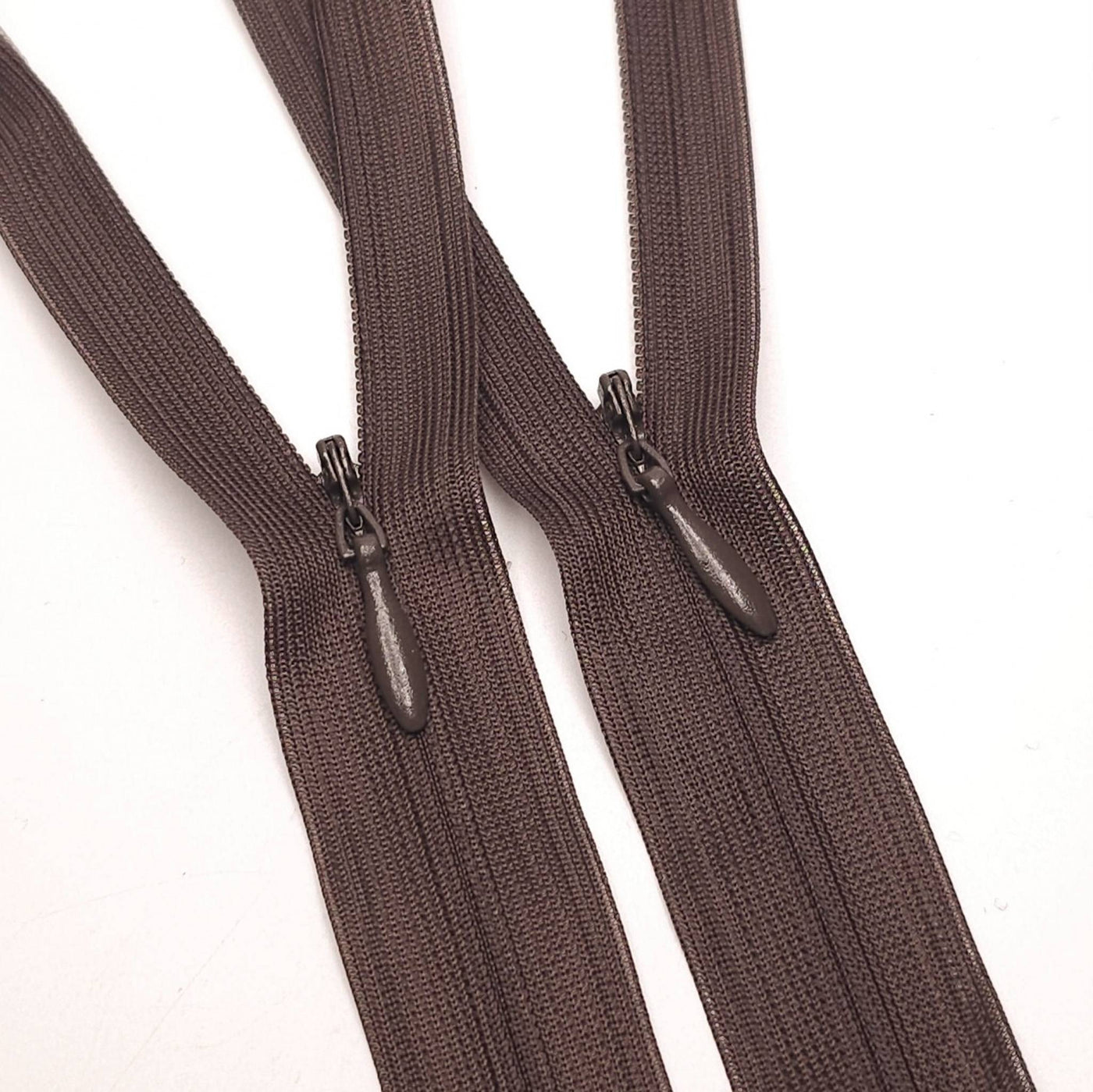 KKF | Closed End Invisible Zipper | #2 | Brown | 13 1/2'' - 34 cm
