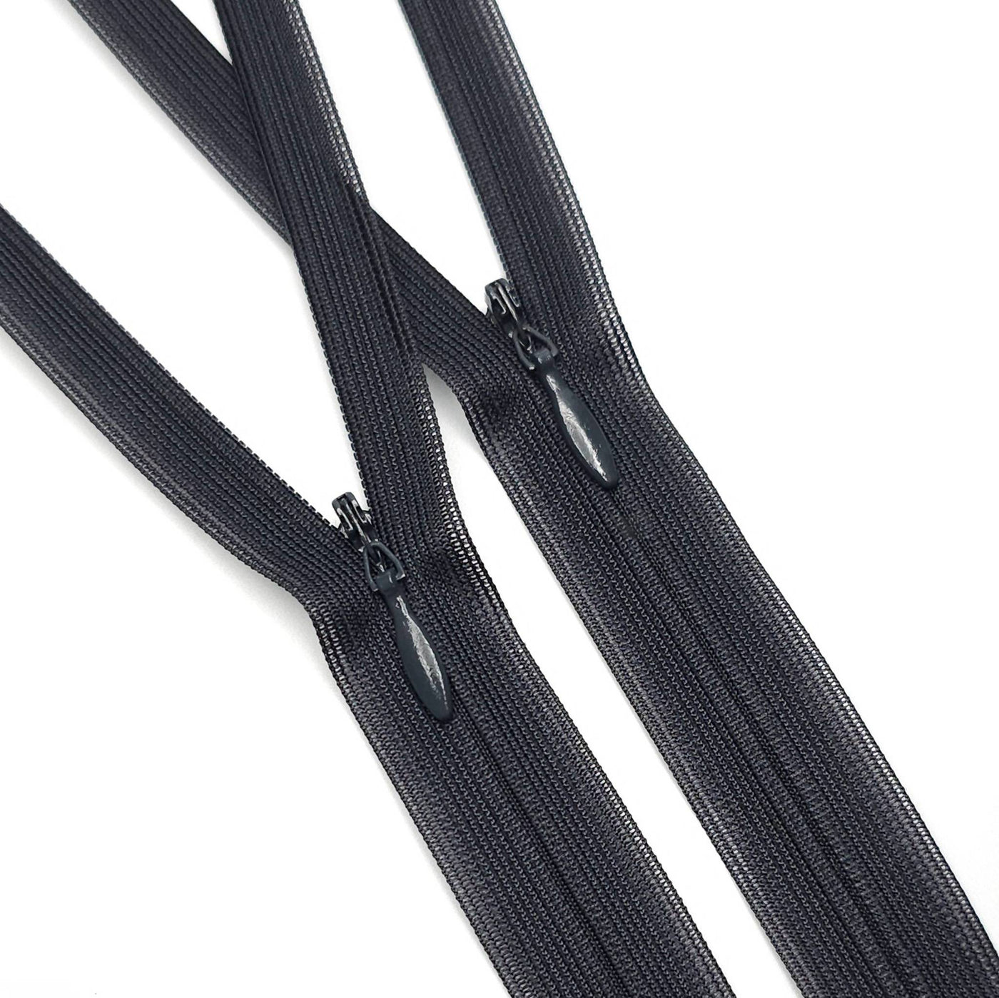 YKK | Closed End Invisible Zipper | #3 | Black | 22 1/4'' - 56.5 cm