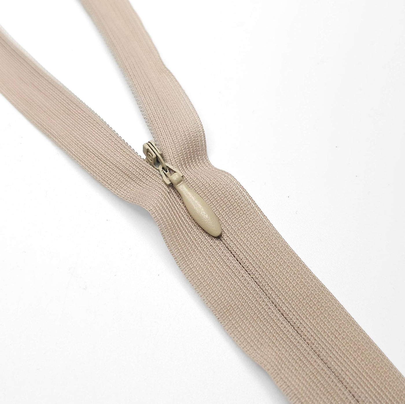 Closed End Invisible Zipper | #3 | 6 1/2'' - 16.5 cm