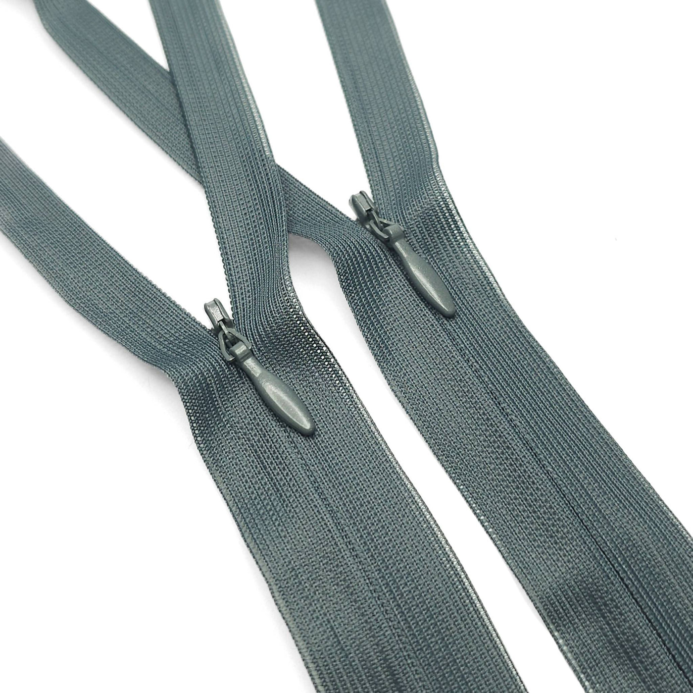 Closed End Invisible Zipper &nbsp;| #3 | 15 1/2'' - 39 cm | Blue Spruce