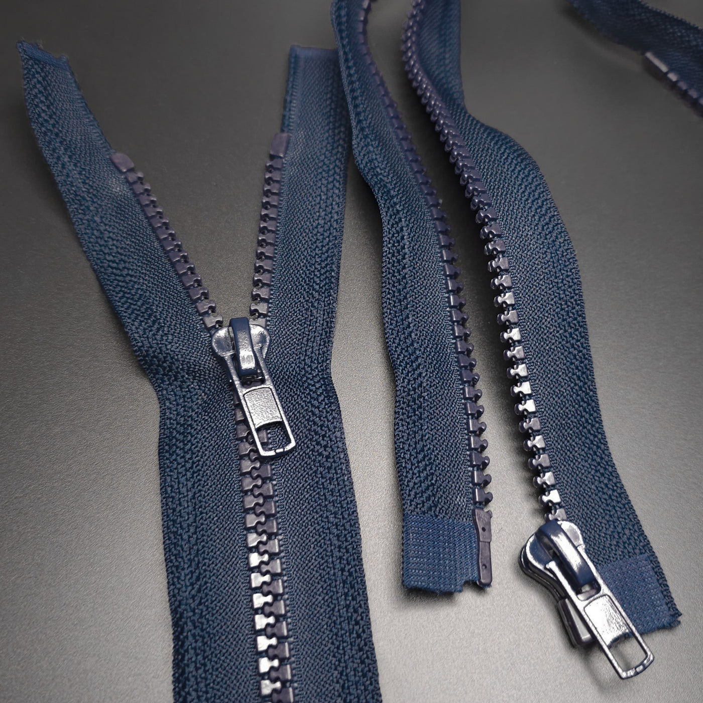 Open End Zipper | Molded Plastic | Navy | #5 | 22'' - 56 cm