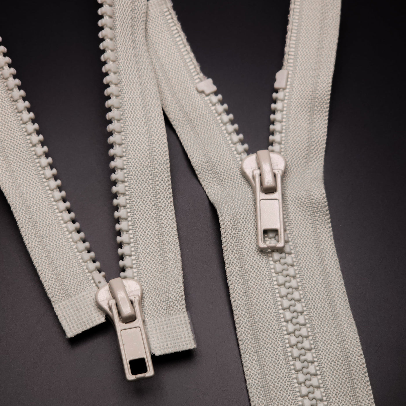 Curseur Simple Tirette Spirale Pour Fermeture Éclair YKK 10 Chaine 10 Curseur Simple Tirette Spirale Pour Fermeture Éclair YKK 10 Chaine 10