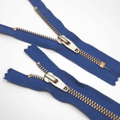 YKK | Closed End Zipper | Metal | #6 | 4.5'' - 11.5 cm | Blue