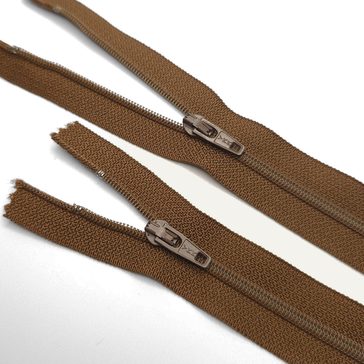 YKK | Closed End Nylon Coil Zipper | #4 | Chocolate | 6'' - 15 cm