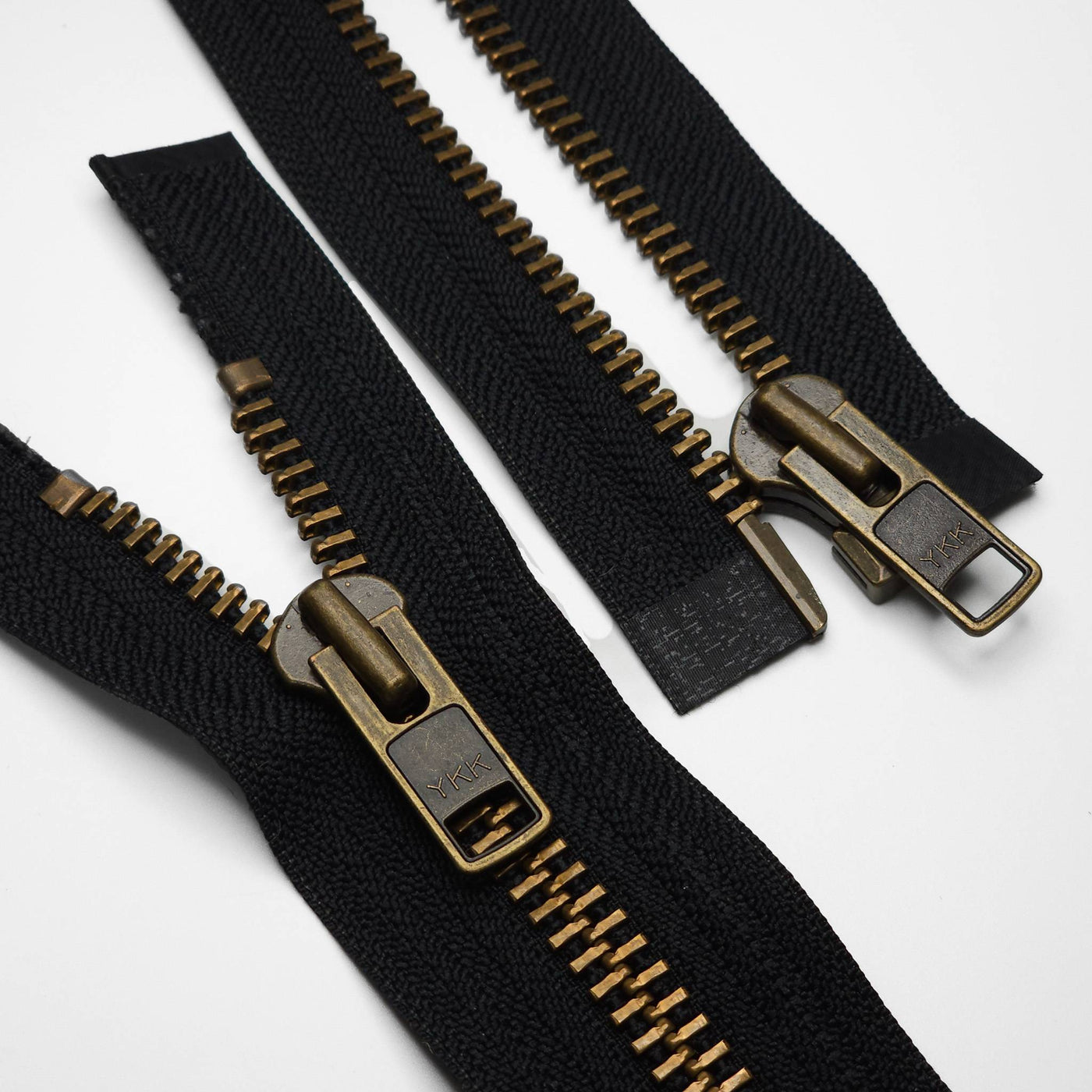 YKK | Open End Zipper | Metal | Black | #10 | 23 1/2'' - 59.5 cm