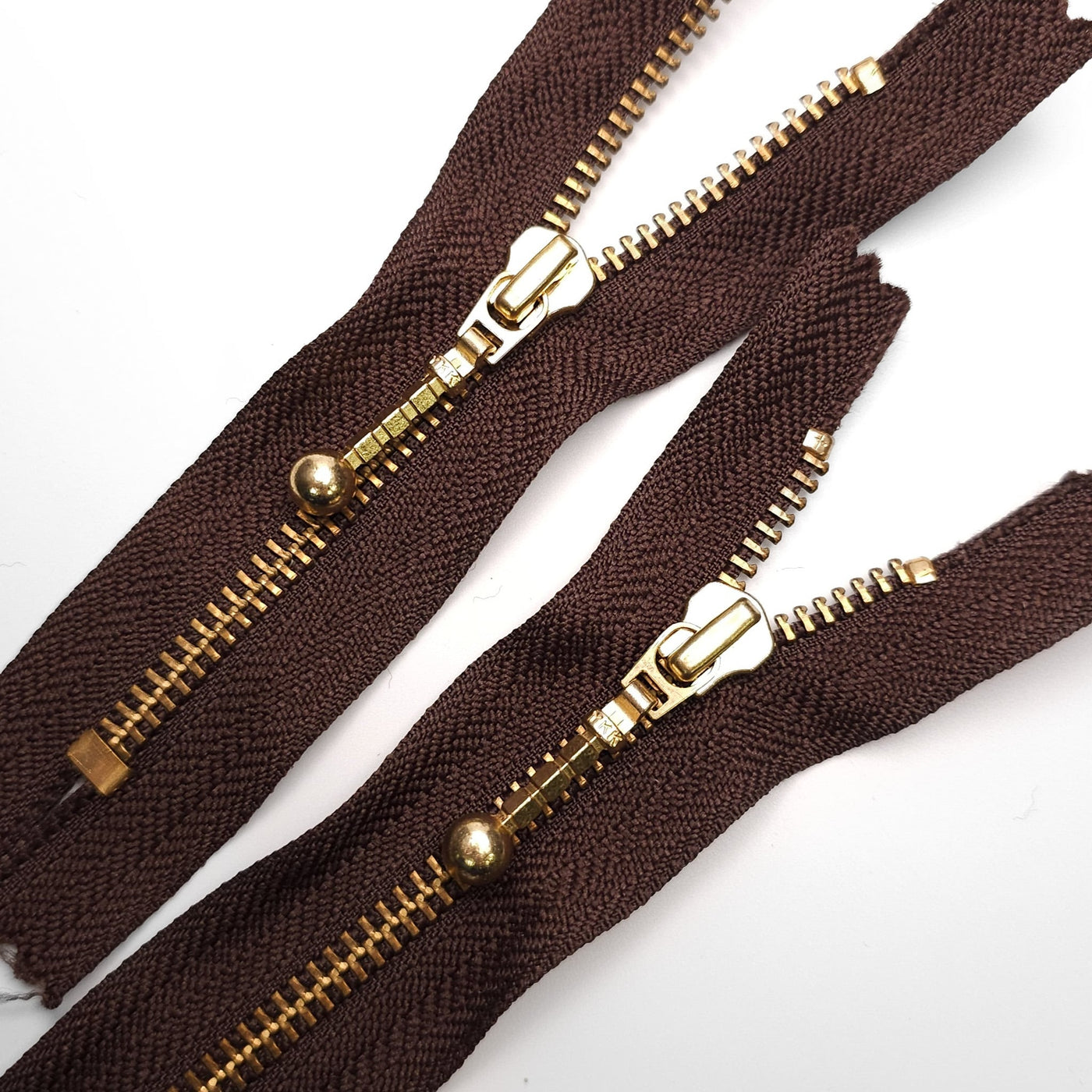 YKK | Closed End Zipper | Metal | Brown | #5 | 5'' - 13 cm