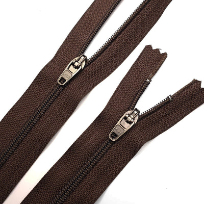 YKK | Semi-Automatic Lock | Closed End Zipper | Nylon Coil | 8'' - 20 cm | #5 | Brown