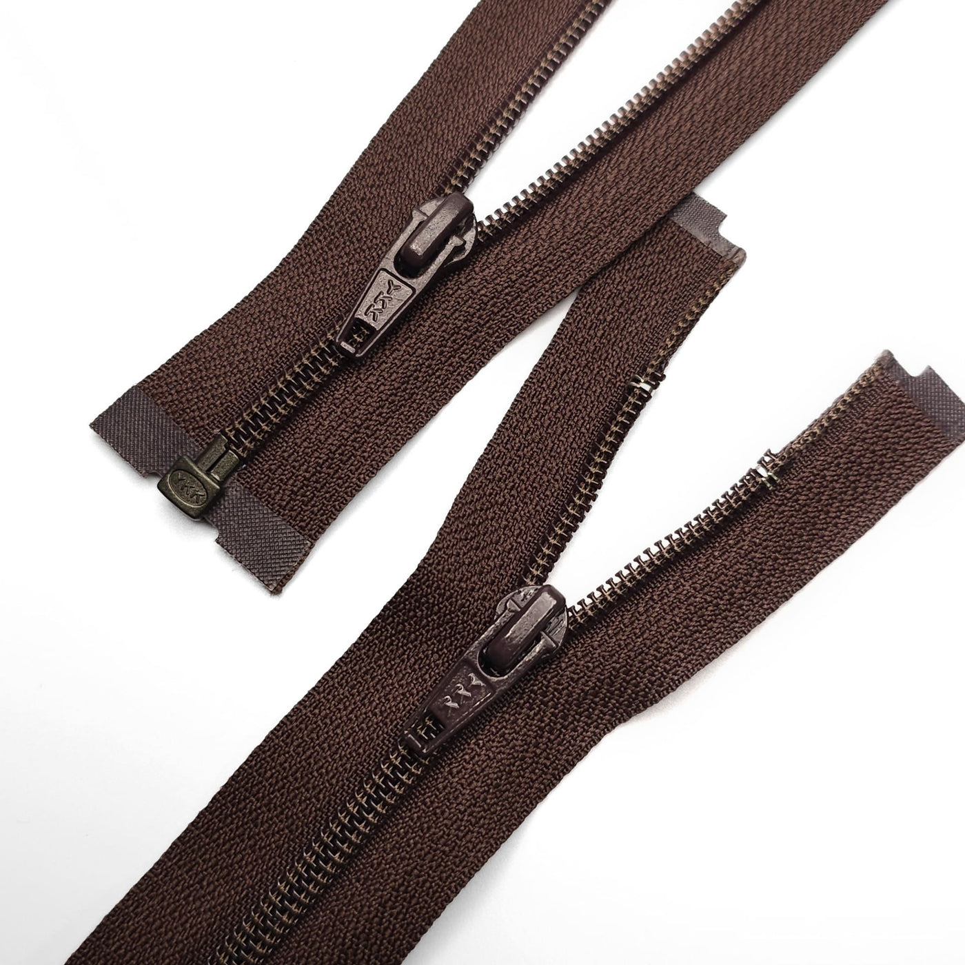 YKK | Open End Zipper | Nylon Coil | #4 | 16'' - 40 cm | Brown