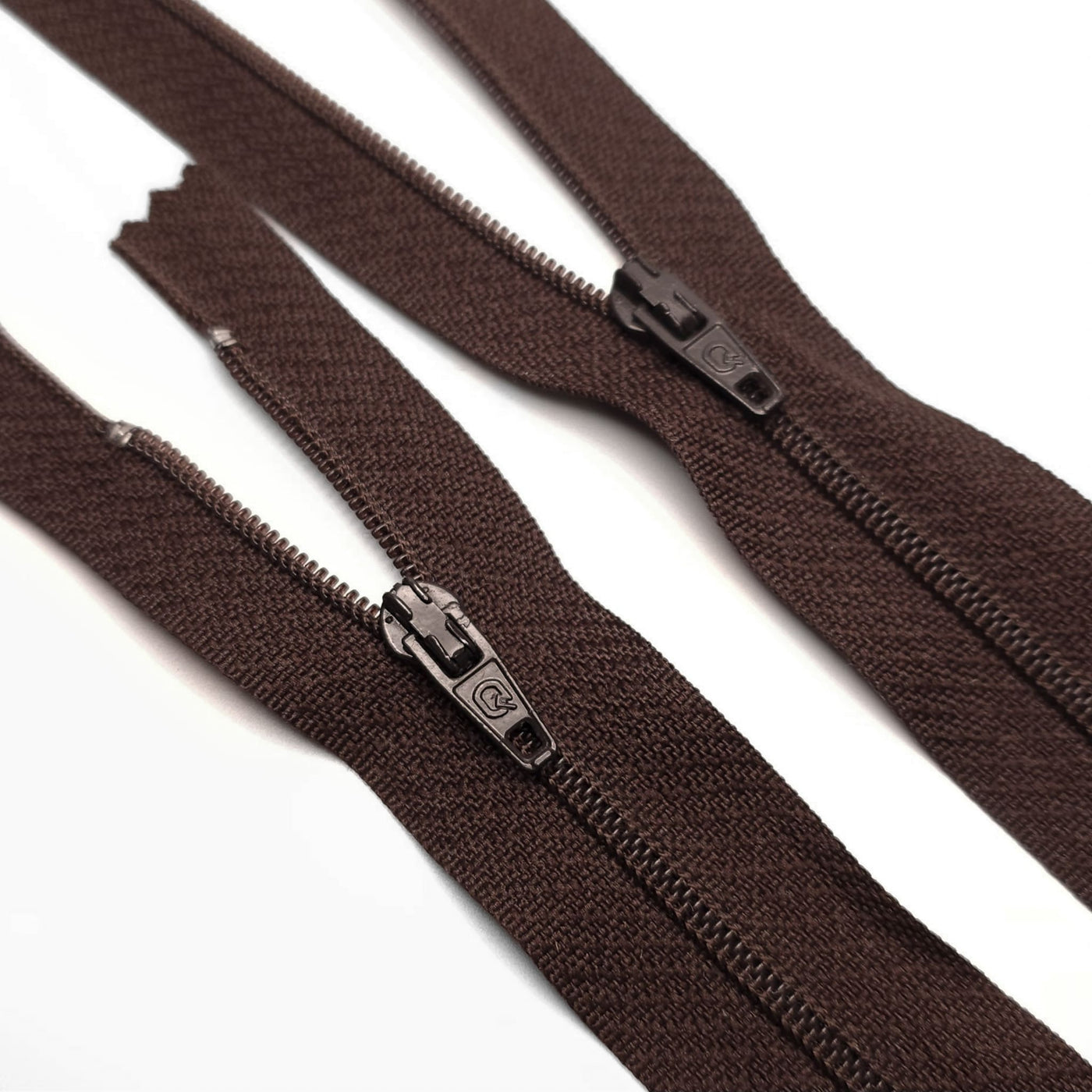 Closed End Zipper | Nylon Coil | #3 | Brown | 8'' - 20 cm