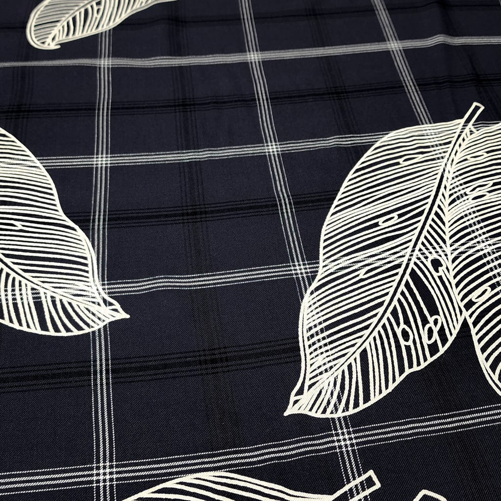 Viscose Twill Fabric - Leaves Print